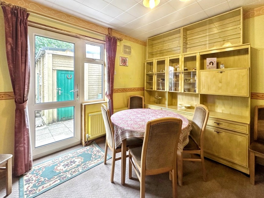3 bedroom House for Sale Weston Way, Baldock, Hertfordshire