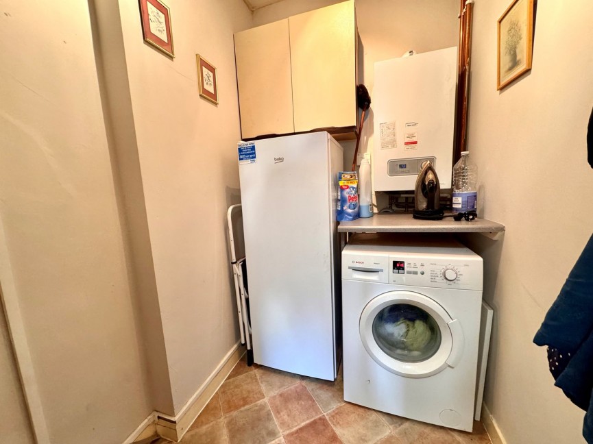 2 bedroom Flat for Sale Riddell Gardens, Baldock, Hertfordshire