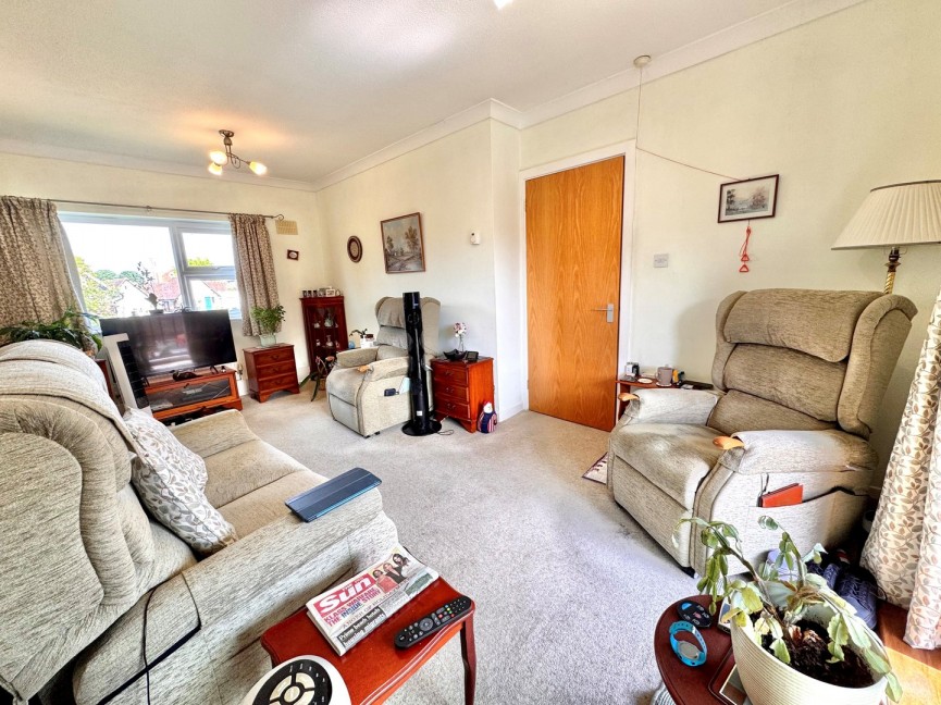2 bedroom Flat for Sale Riddell Gardens, Baldock, Hertfordshire