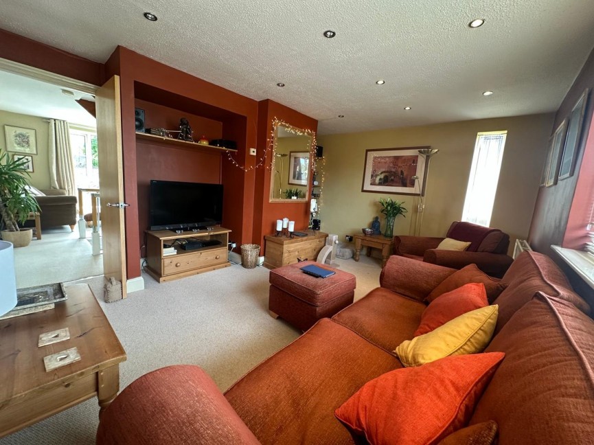 3 bedroom House for Sale Garden Lane, Royston, Hertfordshire