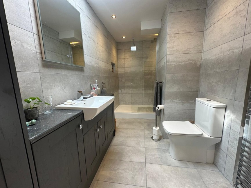3 bedroom House for Sale Garden Lane, Royston, Hertfordshire