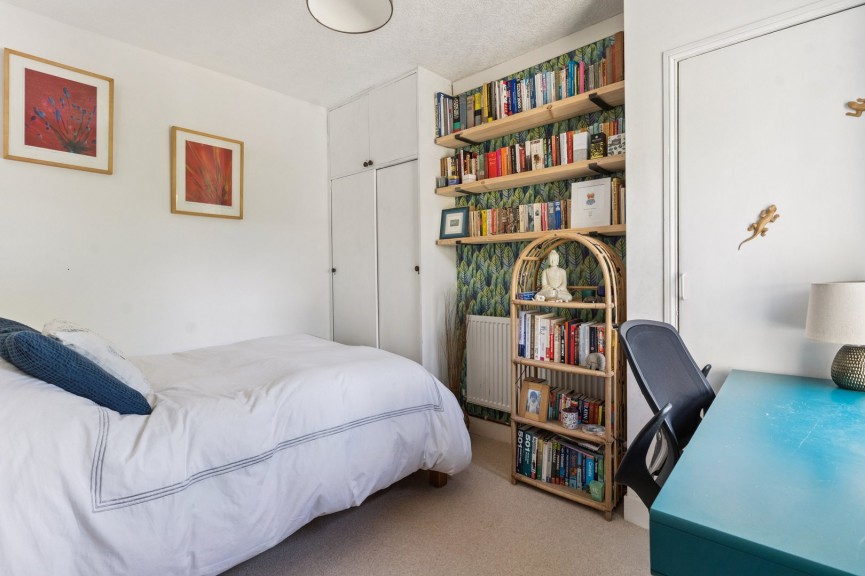 2 bedroom House for Sale Oughton Head Way, Hitchin, Hertfordshire