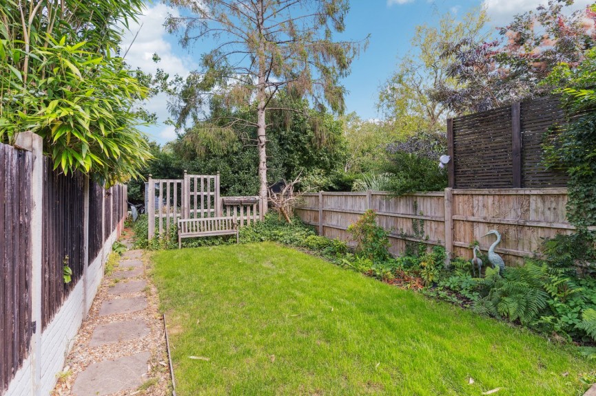 2 bedroom House for Sale Oughton Head Way, Hitchin, Hertfordshire