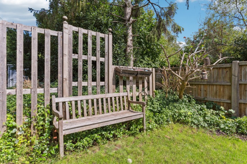 2 bedroom House for Sale Oughton Head Way, Hitchin, Hertfordshire