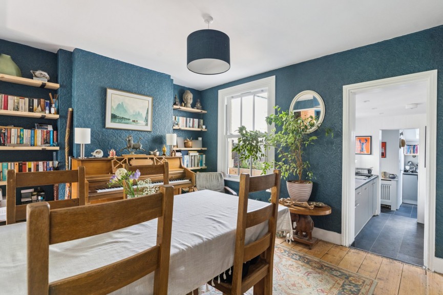 2 bedroom House for Sale Oughton Head Way, Hitchin, Hertfordshire
