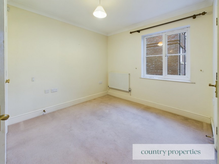 2 bedroom Flat for Letting Oaklands Court, WELWYN, Hertfordshire