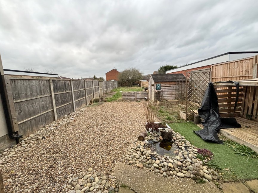2 bedroom House for Letting Potton Road, Biggleswade, Bedfordshire