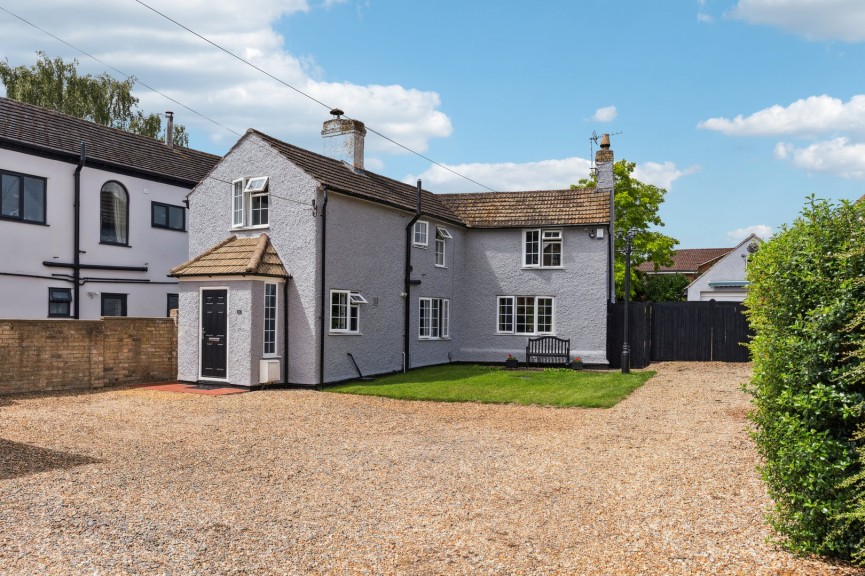 2 bedroom House for Sale High Street, Arlesey, Bedfordshire