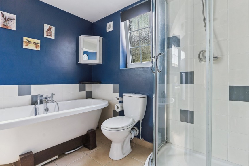 2 bedroom House for Sale High Street, Arlesey, Bedfordshire
