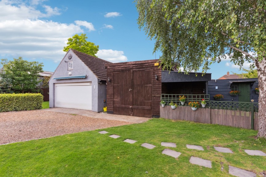 2 bedroom House for Sale High Street, Arlesey, Bedfordshire