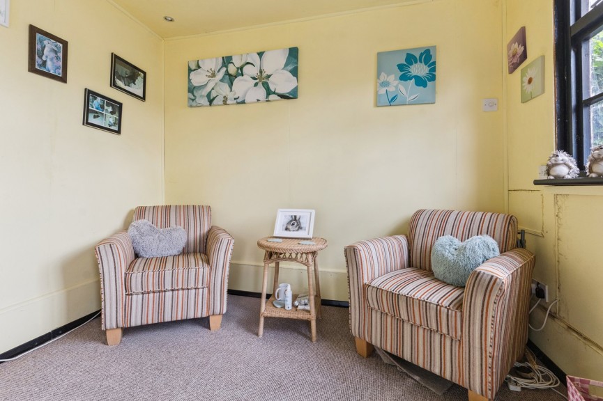 2 bedroom House for Sale High Street, Arlesey, Bedfordshire