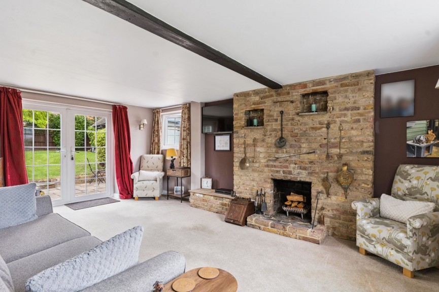 2 bedroom House for Sale High Street, Arlesey, Bedfordshire