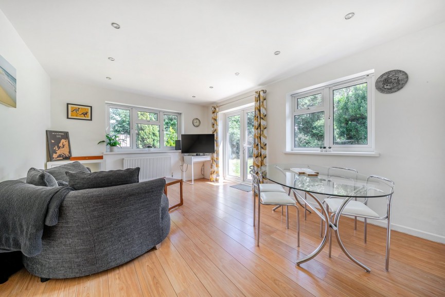 3 bedroom House for Sale Cheney Close, Toddington, Bedfordshire