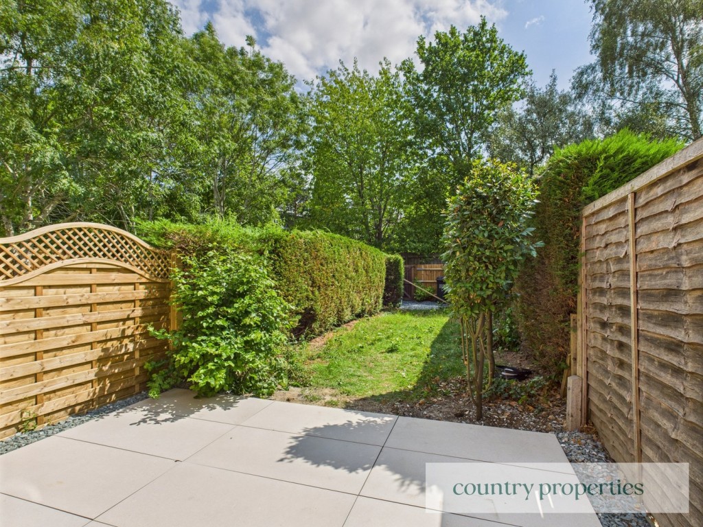Longcroft Gardens, Welwyn Garden City, Hertfordshire