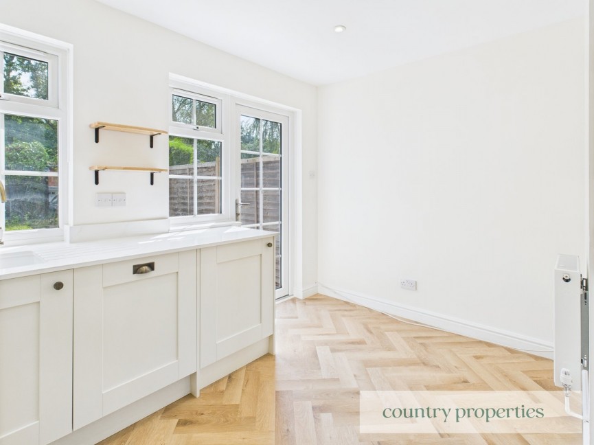 2 bedroom House for Letting Longcroft Gardens, Welwyn Garden City, Hertfordshire