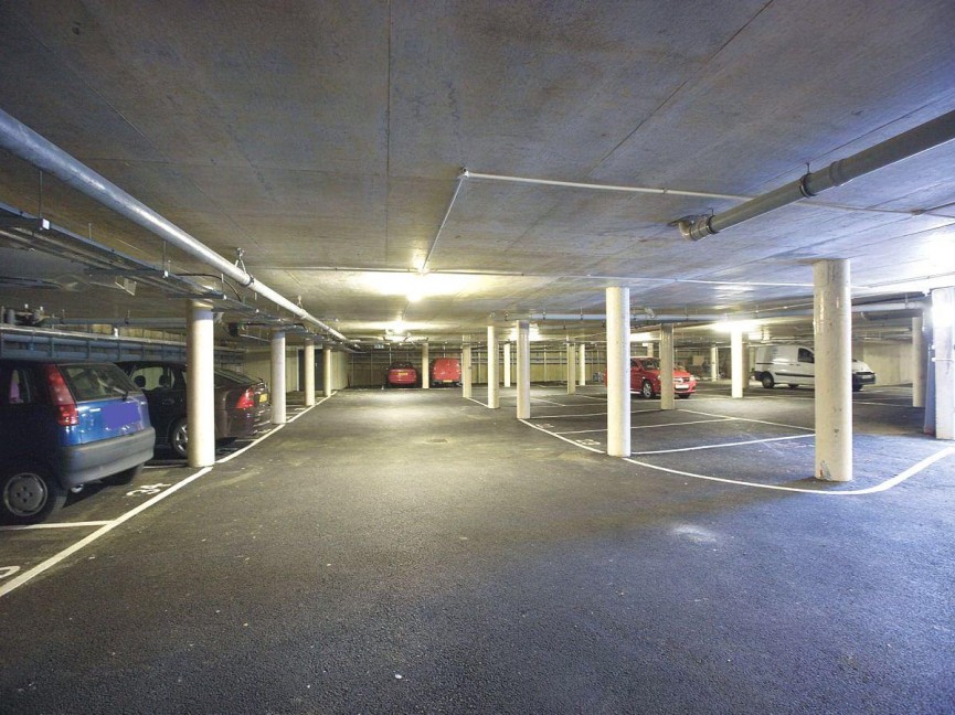 1 bedroom Flat for Sale Birds Hill, Letchworth Garden City, Hertfordshire
