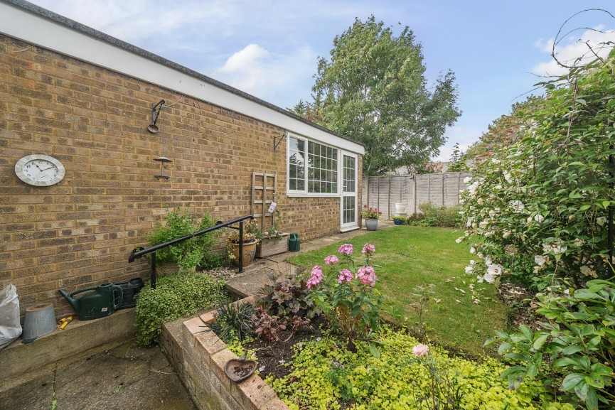 3 bedroom House for Sale Manor Close, Langford, Bedfordshire