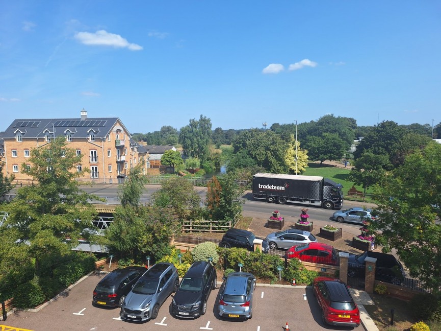 1 bedroom Flat for Sale Shortmead Street, Biggleswade, Bedfordshire