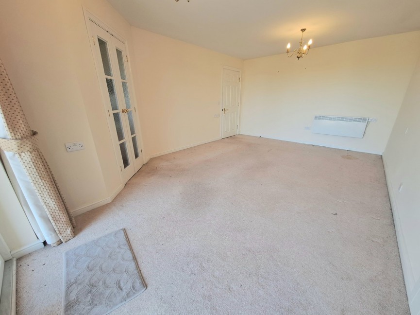1 bedroom Flat for Sale Shortmead Street, Biggleswade, Bedfordshire