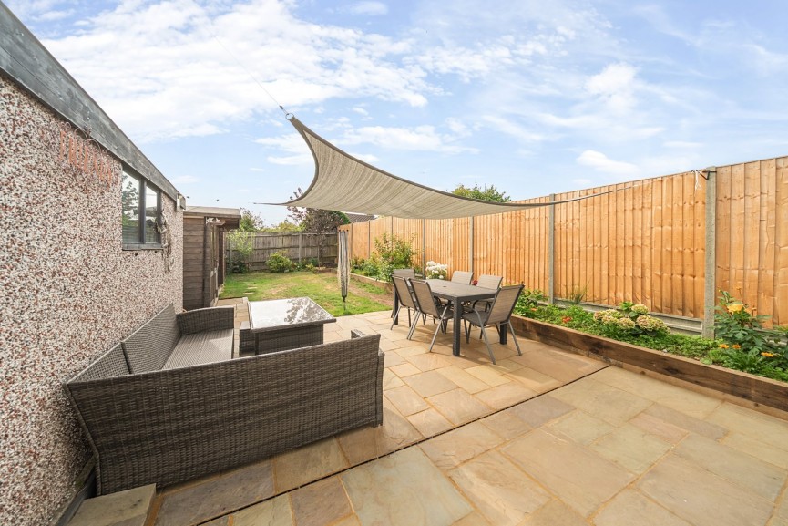 2 bedroom Bungalow for Sale Station Road, Flitwick, Bedfordshire