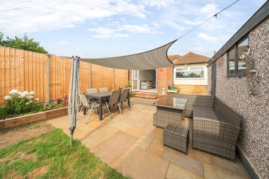 2 bedroom Bungalow for Sale Station Road, Flitwick, Bedfordshire