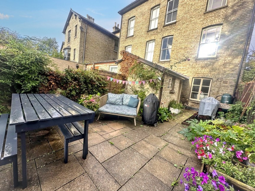 4 bedroom House for Sale Old North Road, Royston, Hertfordshire