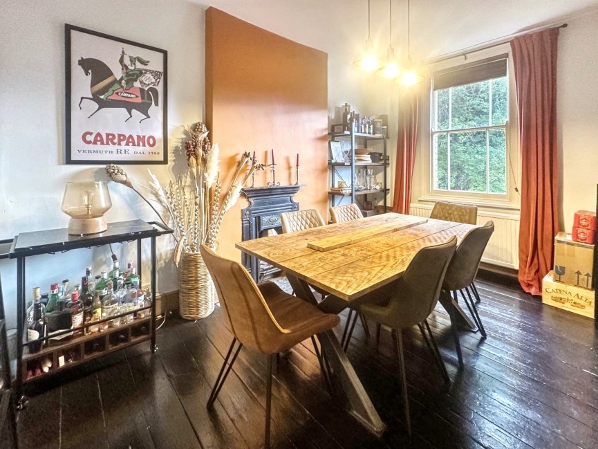 4 bedroom House for Sale Old North Road, Royston, Hertfordshire