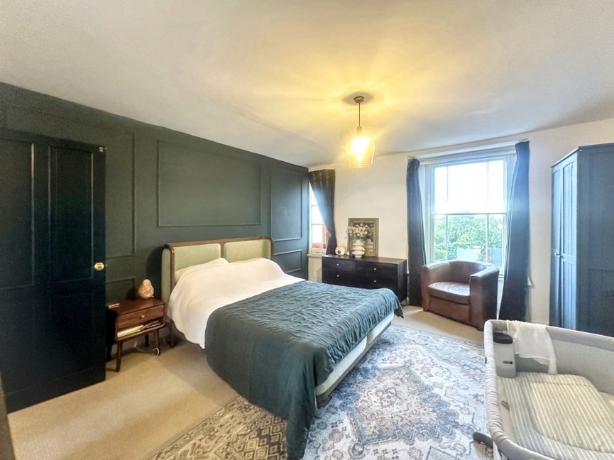 4 bedroom House for Sale Old North Road, Royston, Hertfordshire