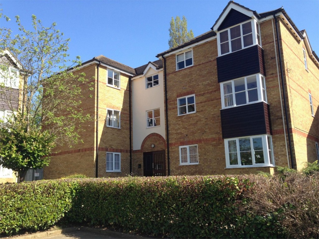 Chagny Close, Letchworth Garden City, Hertfordshire