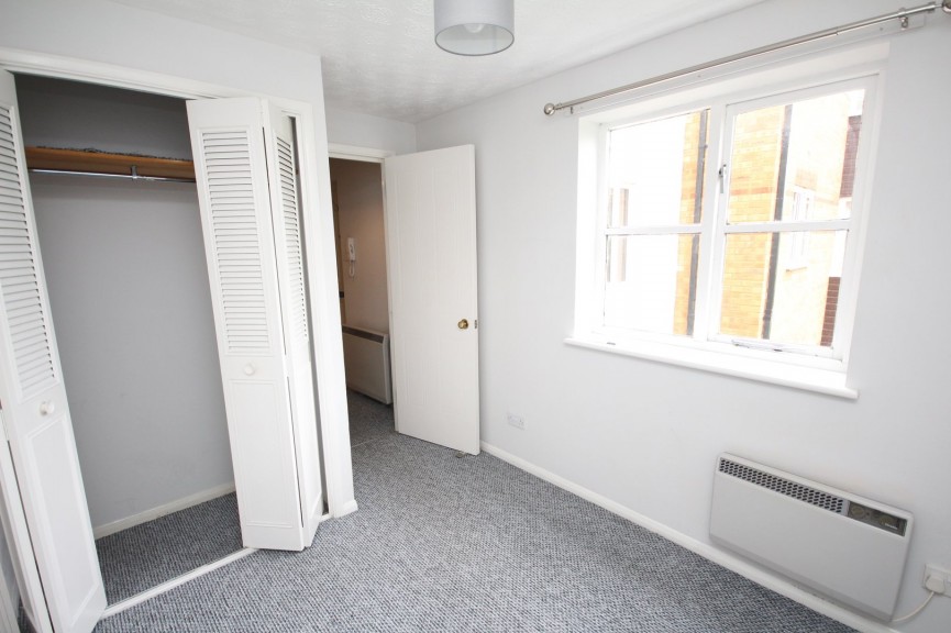 1 bedroom Flat for Sale Chagny Close, Letchworth Garden City, Hertfordshire