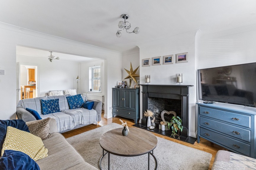 4 bedroom House for Sale Lower Stondon, Henlow, Bedfordshire