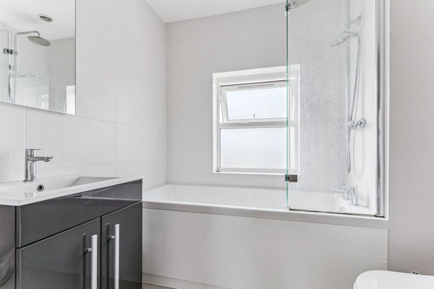 4 bedroom House for Sale Lower Stondon, Henlow, Bedfordshire