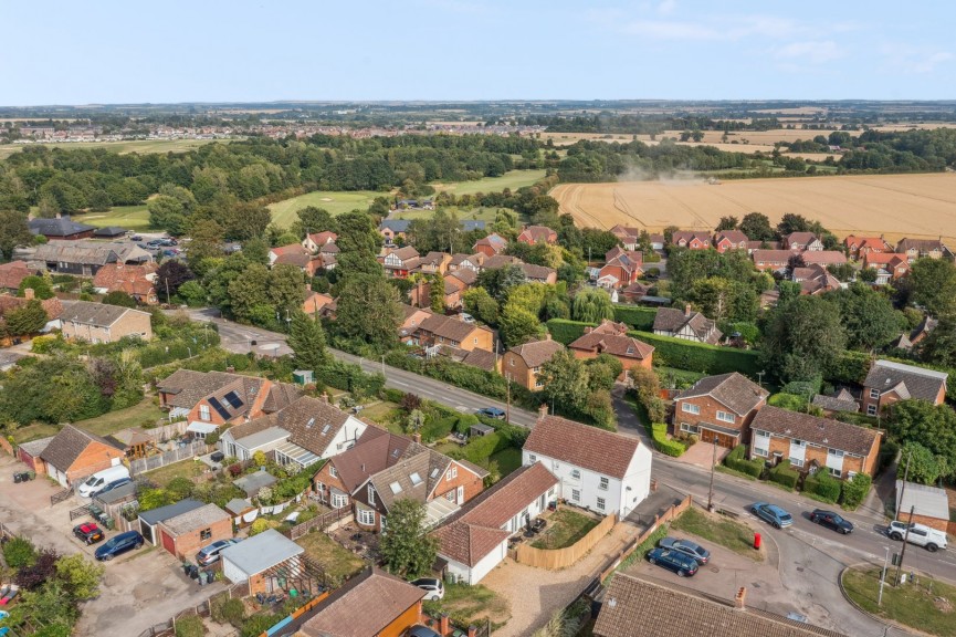 4 bedroom House for Sale Lower Stondon, Henlow, Bedfordshire