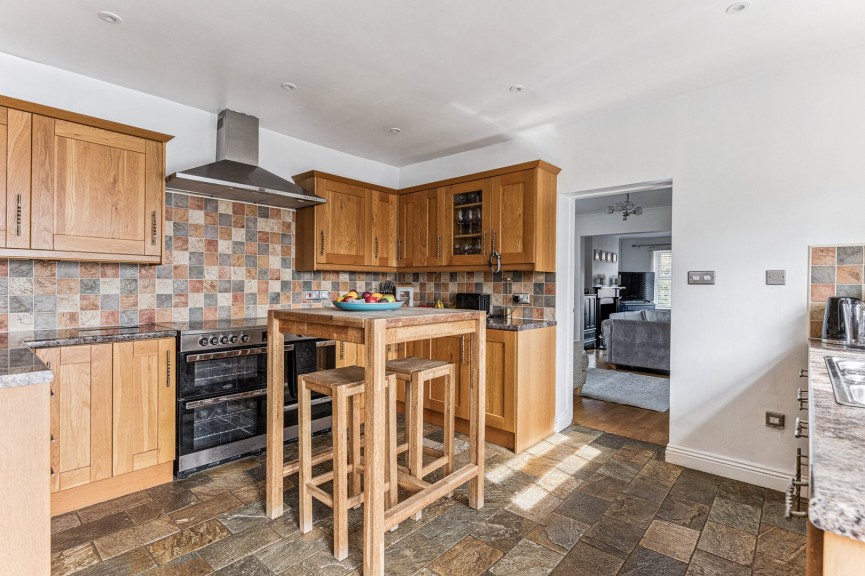 4 bedroom House for Sale Lower Stondon, Henlow, Bedfordshire