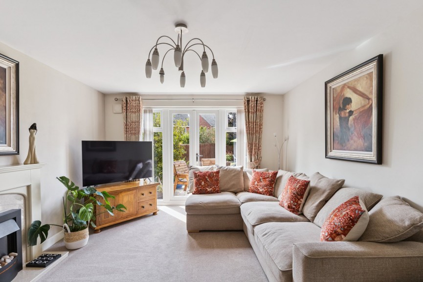 4 bedroom House for Sale Saxon Field, Shefford, Bedfordshire