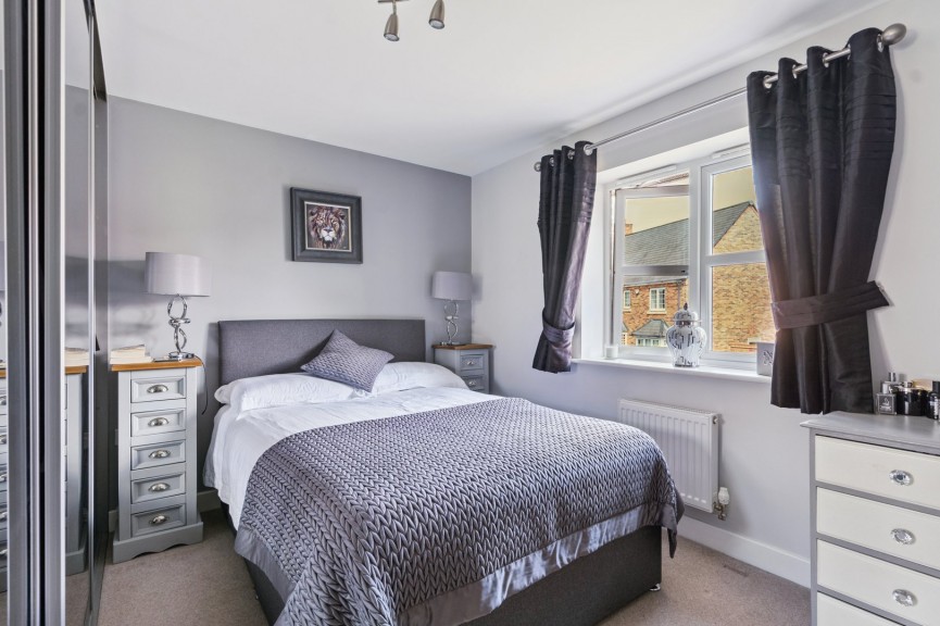 4 bedroom House for Sale Saxon Field, Shefford, Bedfordshire