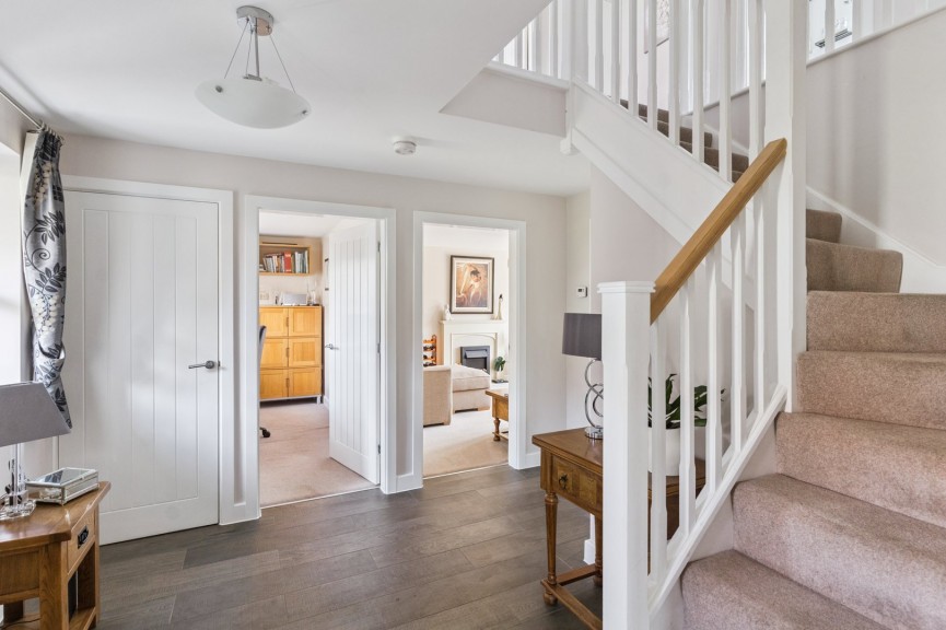 4 bedroom House for Sale Saxon Field, Shefford, Bedfordshire