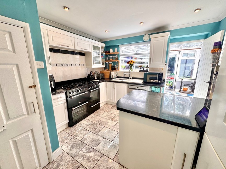 3 bedroom House for Sale Nightingale Way, Baldock, Hertfordshire