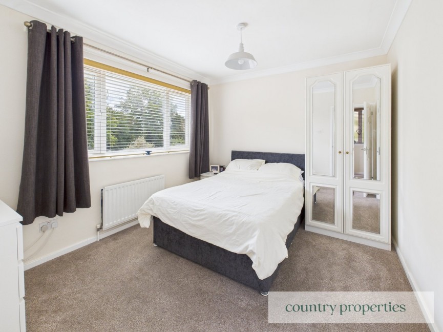 3 bedroom House for Sale Thistle Grove, Welwyn Garden City, Hertfordshire