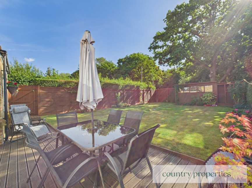 3 bedroom House for Sale Thistle Grove, Welwyn Garden City, Hertfordshire