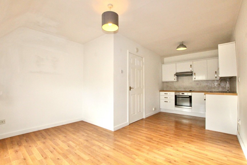 1 bedroom Flat for Letting High Street, Baldock, Hertfordshire