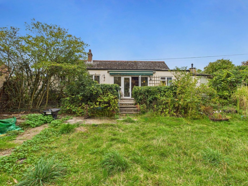 3 bedroom Bungalow for Sale Guilden Morden, Royston, Cambridgeshire