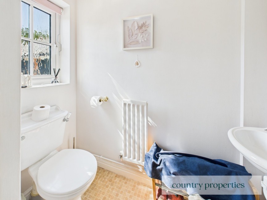 3 bedroom House for Sale Welwyn Hall Gardens, Welwyn, Hertfordshire