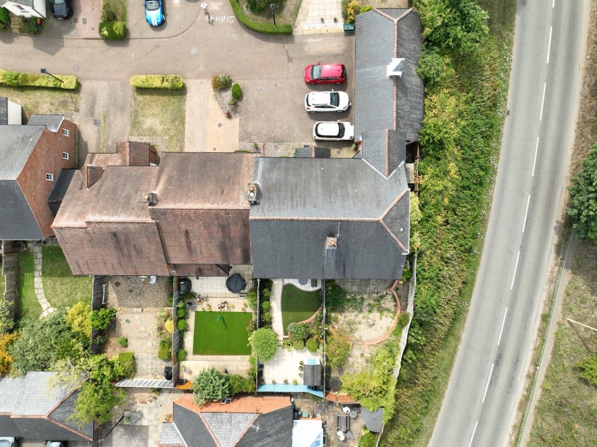 3 bedroom House for Sale Welwyn Hall Gardens, Welwyn, Hertfordshire