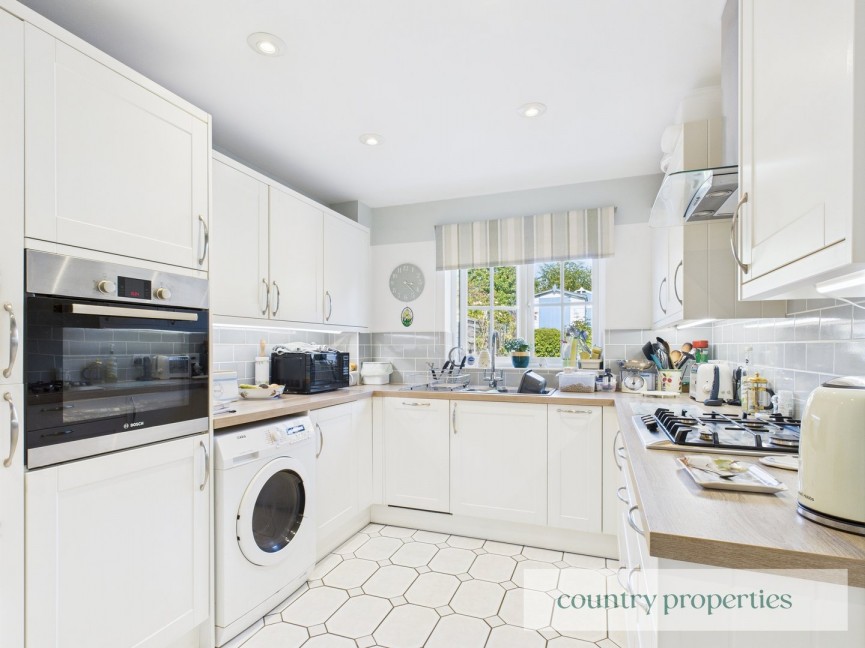 3 bedroom House for Sale Welwyn Hall Gardens, Welwyn, Hertfordshire
