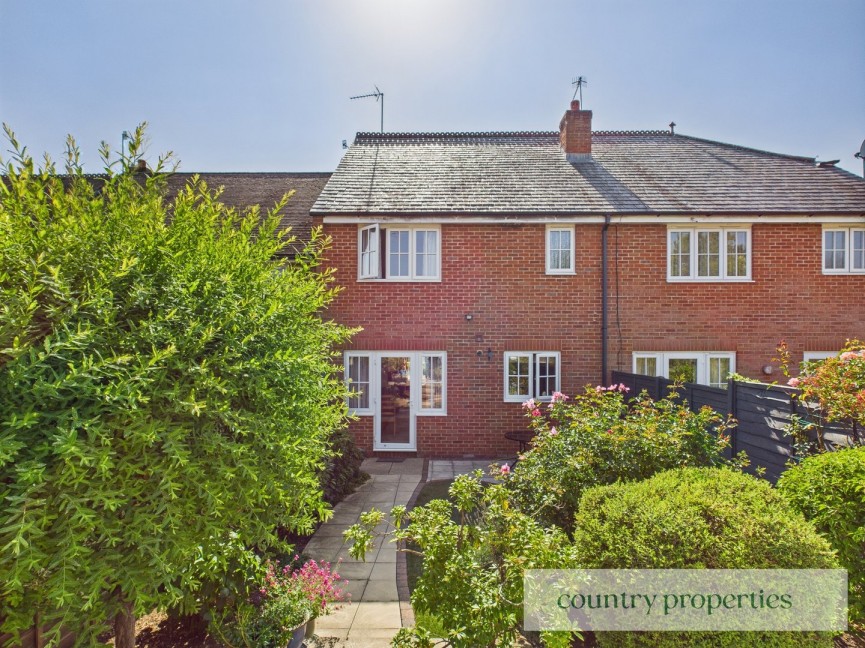 3 bedroom House for Sale Welwyn Hall Gardens, Welwyn, Hertfordshire
