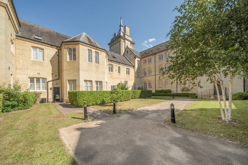 2 bedroom Flat for Sale Fairfield, Hitchin, Bedfordshire
