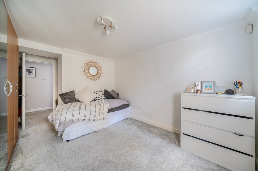 2 bedroom Flat for Sale Fairfield, Hitchin, Bedfordshire