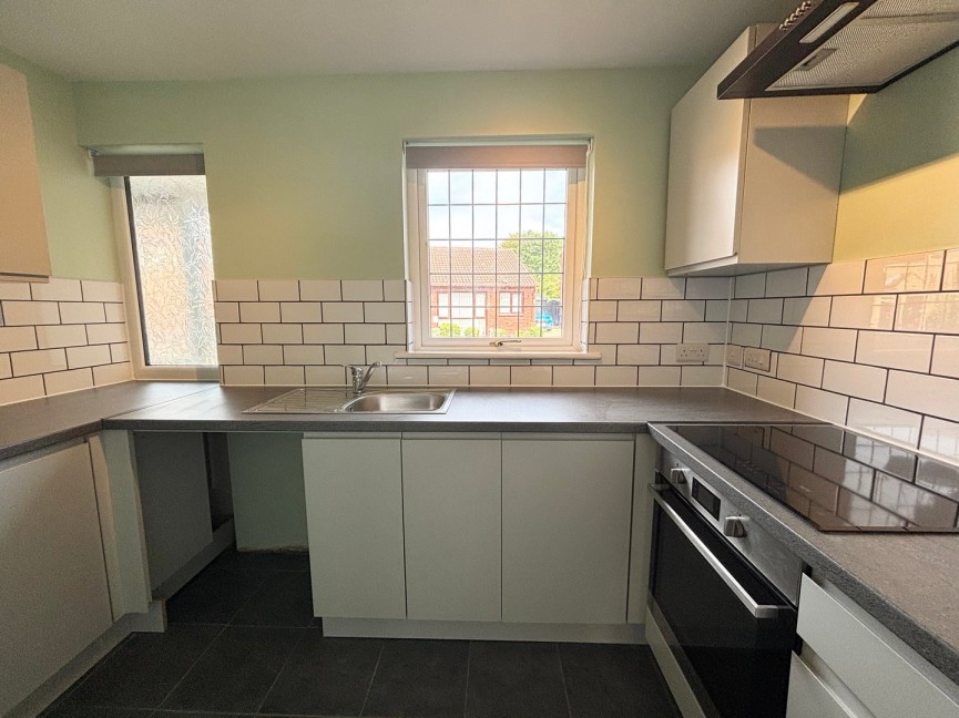 2 bedroom Bungalow for Letting Larkins Close, Baldock, Hertfordshire