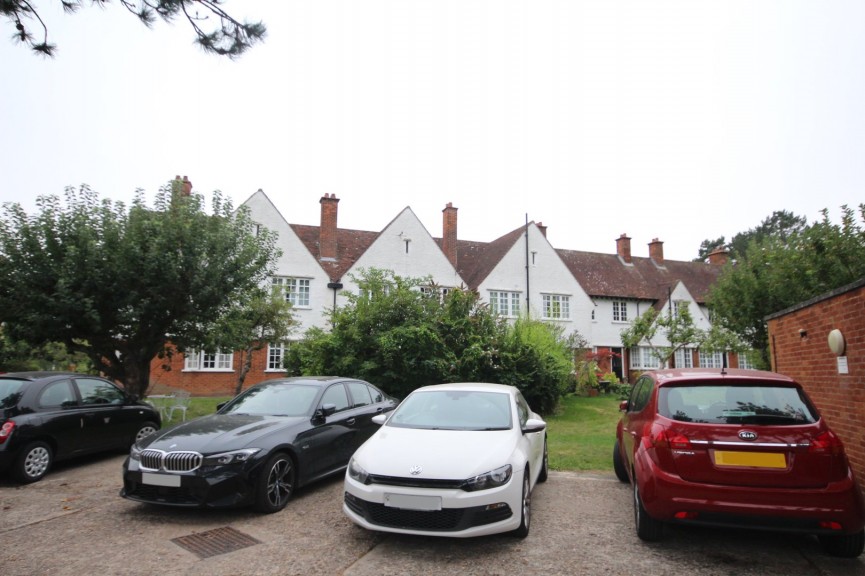 2 bedroom House for Sale Sollershott Hall, Letchworth Garden City, Hertfordshire